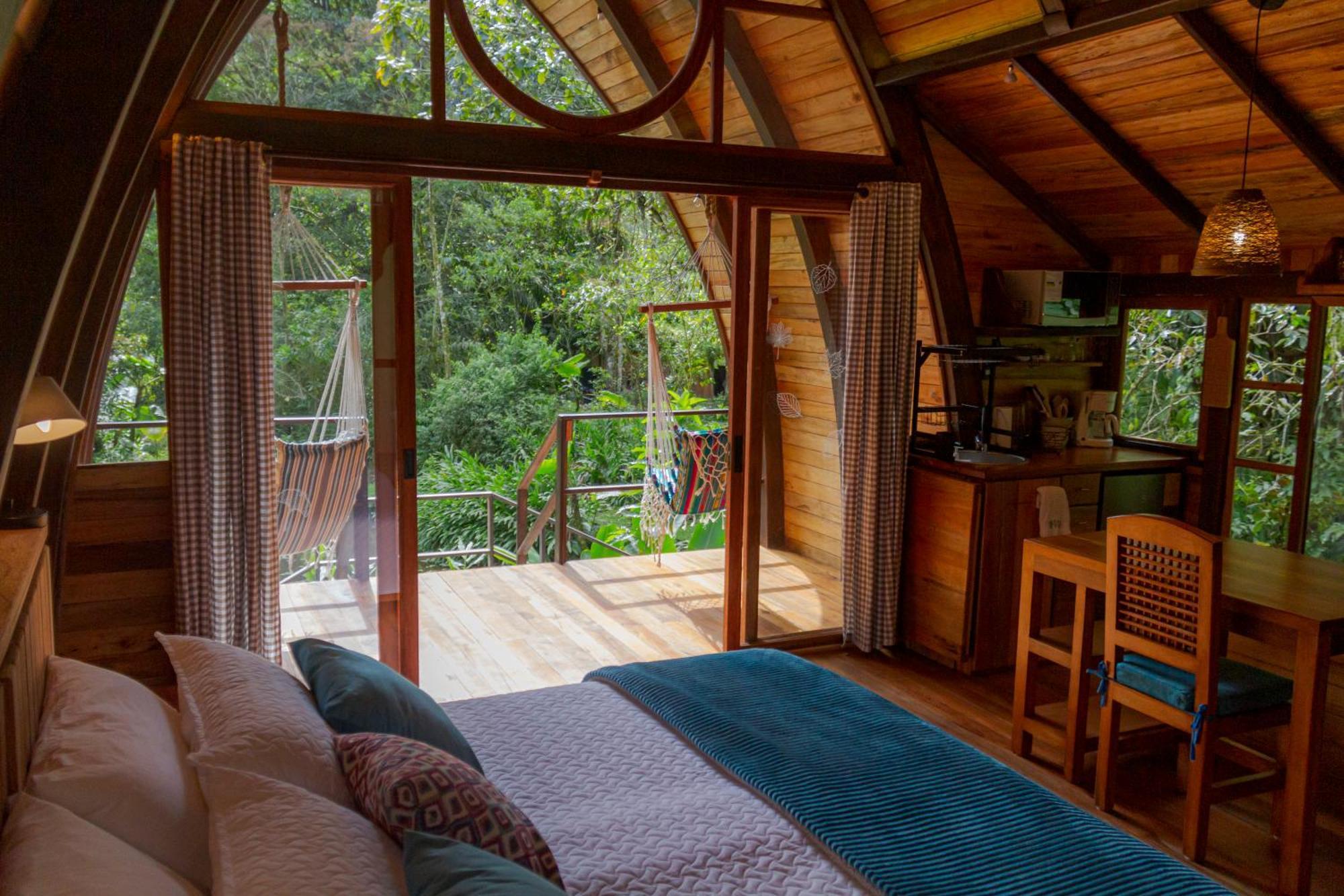 Sacha Urco lodge Mindo Exterior foto