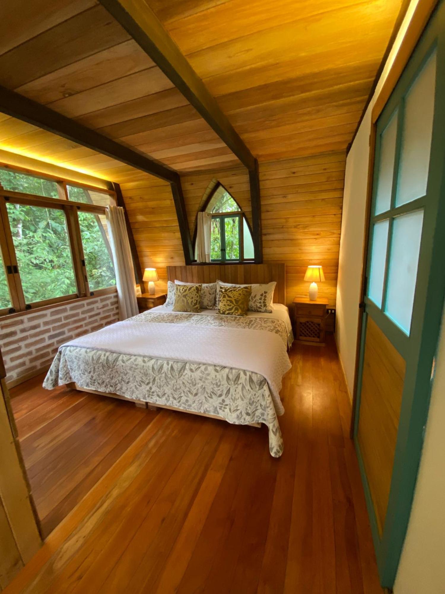 Sacha Urco lodge Mindo Exterior foto