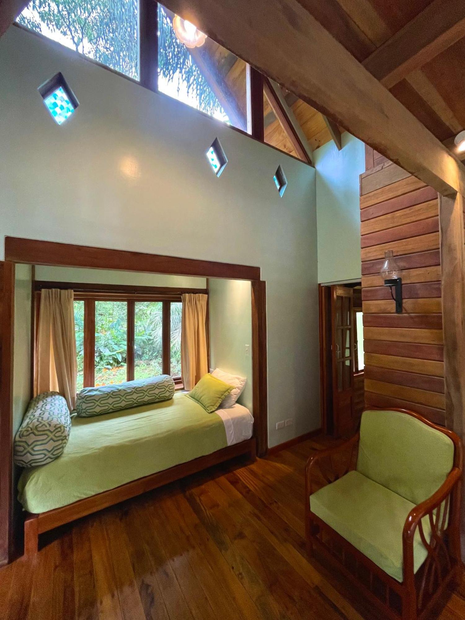 Sacha Urco lodge Mindo Exterior foto